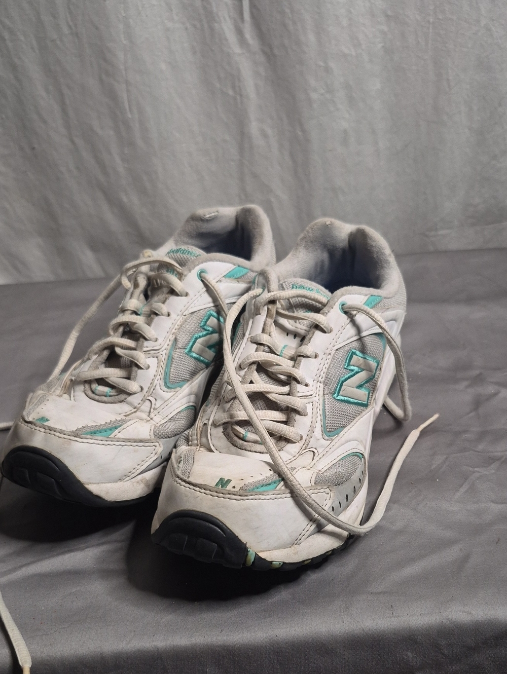 New Balance Women's White & Teal Athletic Sneakers